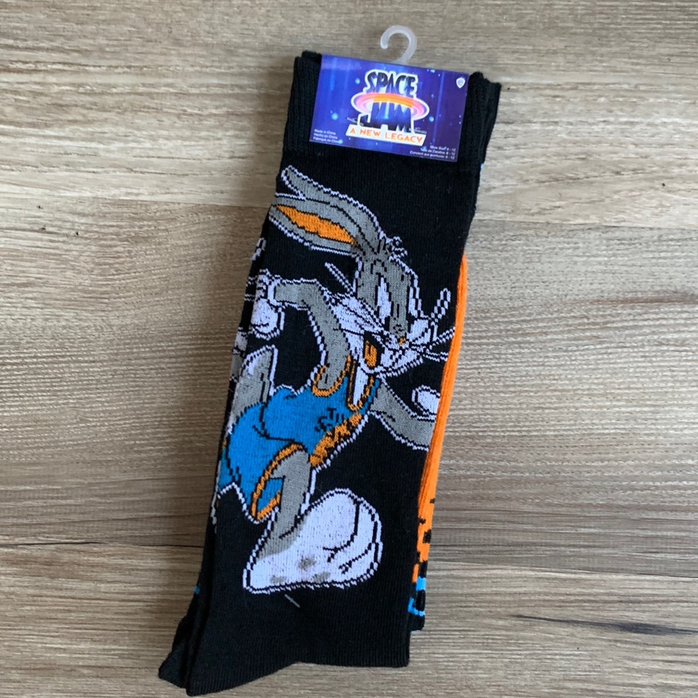 2 Pairs SpaceJam Crew Socks Unisex shoe size 6-12 Space Jam Bugs Bunny Taz New